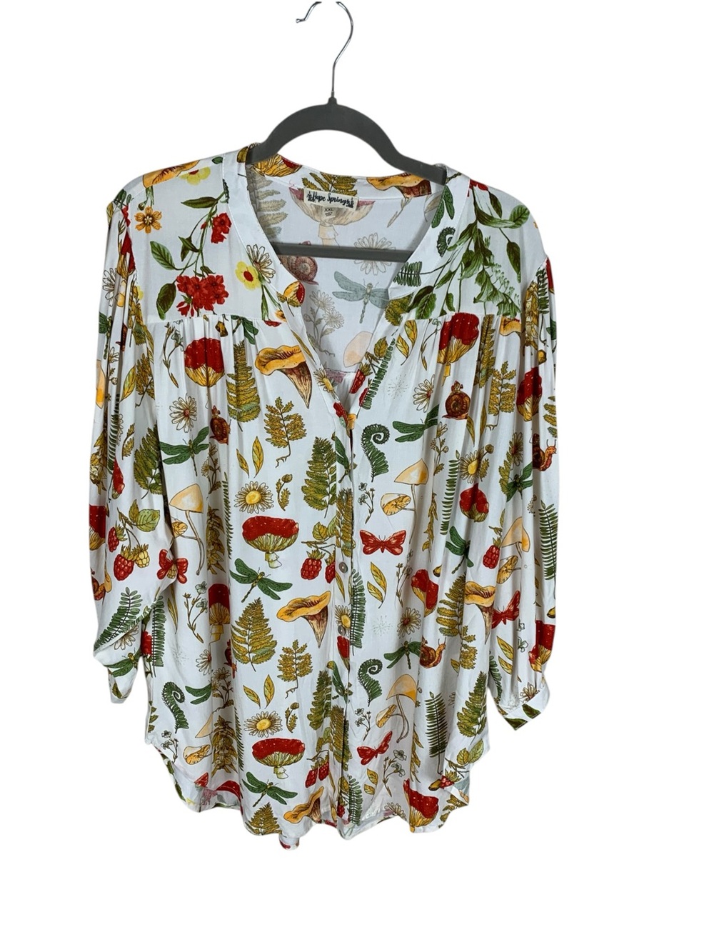 Women's Hope Springs Mushroom Forest 3/4 Sleeve V-Neck Button-Up Shirt Size XXL